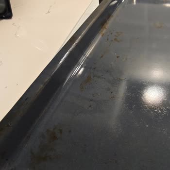 Beko Fırın Tepsilerinde Paslanma Ve Hijyen Endişesi