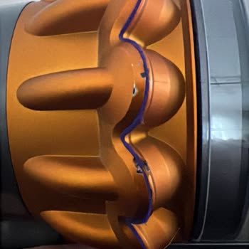 Dyson V15 Hem Arızalı Hem Serviste Mağduriyet Yaşattı!