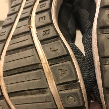 Kısa Sürede Tabanı Yarılan Spor Ayakkabıya Değişim Reddi