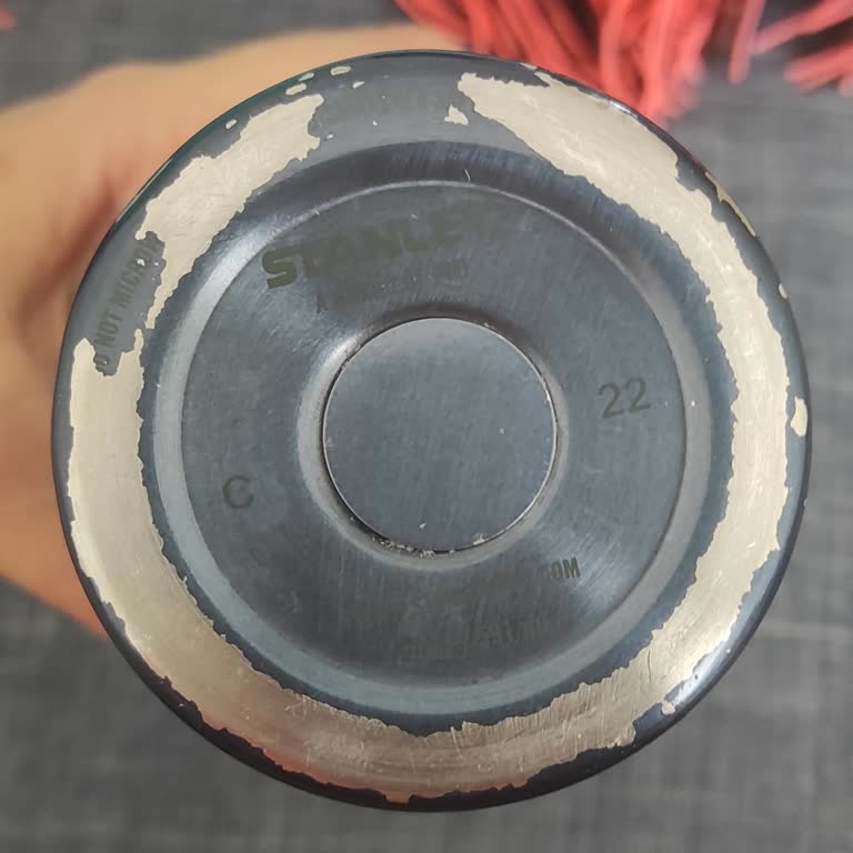 Stanley Termosun Boyası Erken Soyuldu, Satıcı Ve Marka Sorumluluk Almadı