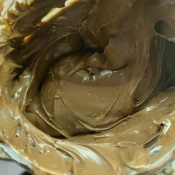 Nutella Product Not Usable Despite Future Expiration Date