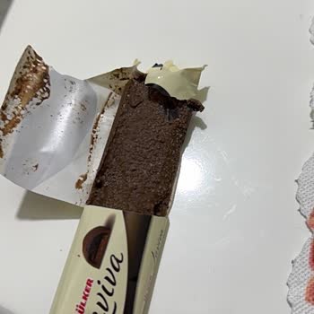 Bayat Ve Bozulmuş Çikolata: Ürün Kalitesi Ve Hijyen Konusunda Endişe