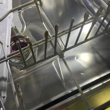 Bulaşık Makinesi Sepet Tellerinde Sürekli Paslanma Ve Kopma Sorunu
