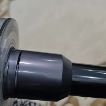 Dyson V15 Süpürgede Gövde Sallanması Ve Güvenlik Endişesi