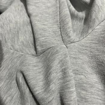 Mavi Eşofman Altlarında Hızlı Deformasyon Ve Olumsuz İnceleme Sonuçları