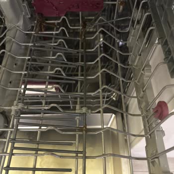 Bulaşık Makinesi Sepetlerinde Paslanma Ve Yetersiz Müşteri Desteği