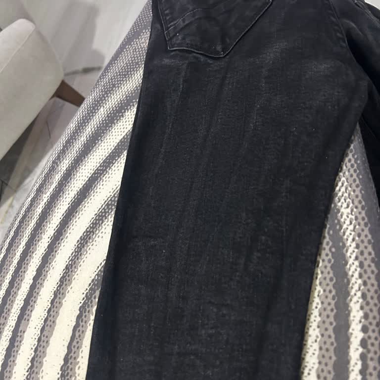 Loft'tan Alınan Pantolonda İlk Yıkamada Renk Solması Ve Deformasyon