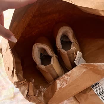 Siparişim Kirli Ve Hasarlı Paketle Teslim Edildi, Müşteri Hizmetleri Yetersiz Kaldı