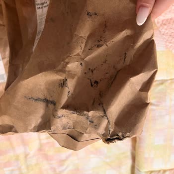 Siparişim Kirli Ve Hasarlı Paketle Teslim Edildi, Müşteri Hizmetleri Yetersiz Kaldı