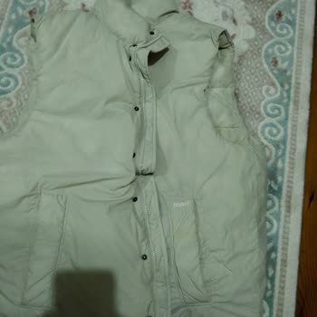 Yıkama Talimatına Uymama Rağmen Şişme Yelekte Sarı Leke Oluştu, Değişim Talebim Cevapsız Kaldı