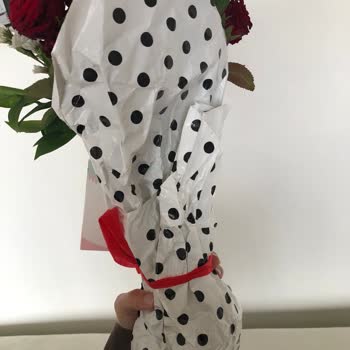 Sipariş Edilen Güller Beklentileri Karşılamadı, Eksik Ve Kalitesiz Ürün Teslimatı