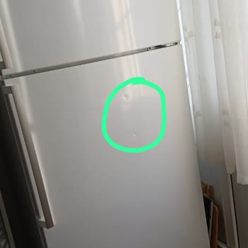 Sıfır Alınan Bosch Buzdolabının Kapak Deformasyonu Ve Ücret Talebi Mağduriyeti
