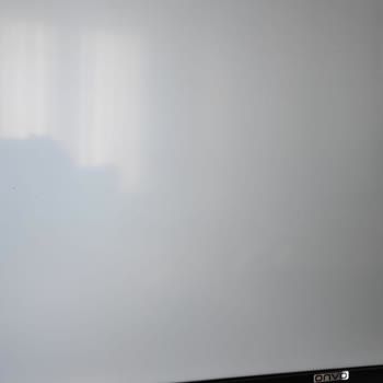 Onvo Kurulumdan 10 Dakika Sonra Siyah Lekeli Televizyon Teslim Edildi