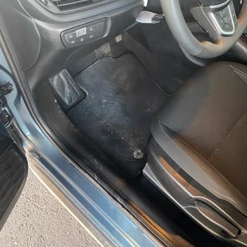 Garenta Kötü Kokulu Ve Pis Araç Nedeniyle Çocuğumla Yola Çıkamadım Mağduriyetim Giderilmedi