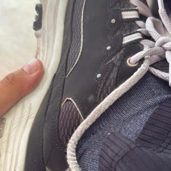 Skechers Ayakkabıda 6 Ayda Yırtılma Ve Olumsuz İnceleme Sonucu Mağduriyeti