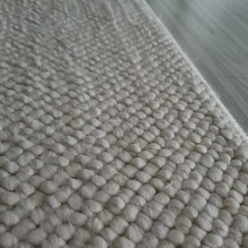 Livset Home Halı Kısa Sürede Tiftiklendi!