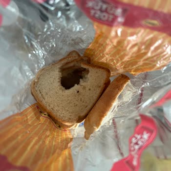 Getir'den Aldığım Ekmeklerde Tekrarlayan Hijyen Sorunları Ve Böceklenme