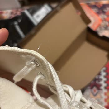 Kullanılmış Görünümlü Ayakkabı Gönderildi, Hijyen Ve Güven Sorunu Yaşadım