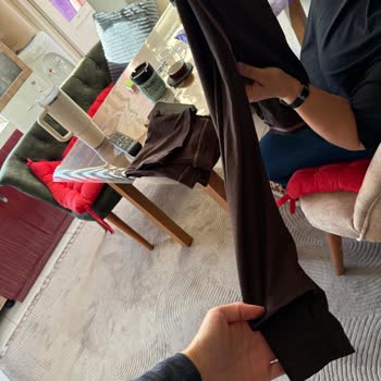 Aldığım Her Gemma Hoodie Defolu Çıktı Ve Müşteri Hizmetleri İlgisizdi