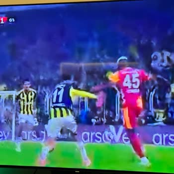 Fenerbahçe-Galatasaray Derbisinde Tod TV Yayın Donmaları Nedeniyle Maç Keyfi Kaçtı