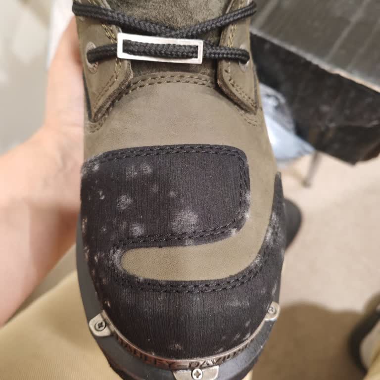 Küflü Ve Hasarlı Ayakkabı Gönderimi, Yetersiz Çözüm Süreci