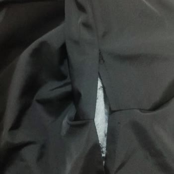 Aldığım Yağmurluk Hatalı Çıktı, Şikayetim De Yayınlanmadı!