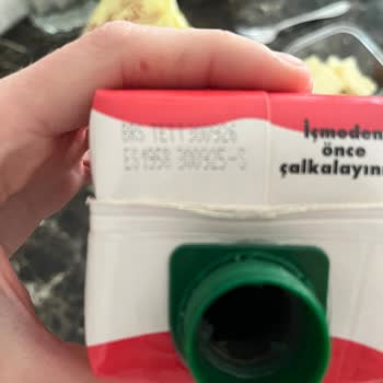 Çocuğum İçin Aldığım Meyve Suyunda Küf Çıktı, Sağlığımız Tehlikeye Girdi