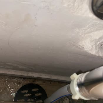 Beko Servis Bağlantı Hatası Sonrası Parke Zararı Ve İlgisizlik