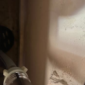 Beko Servis Bağlantı Hatası Sonrası Parke Zararı Ve İlgisizlik