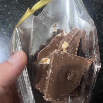 Aldığım Çikolatanın İçinden Kurt Çıktı Gıda Güvenliği Endişesi Yaşıyorum