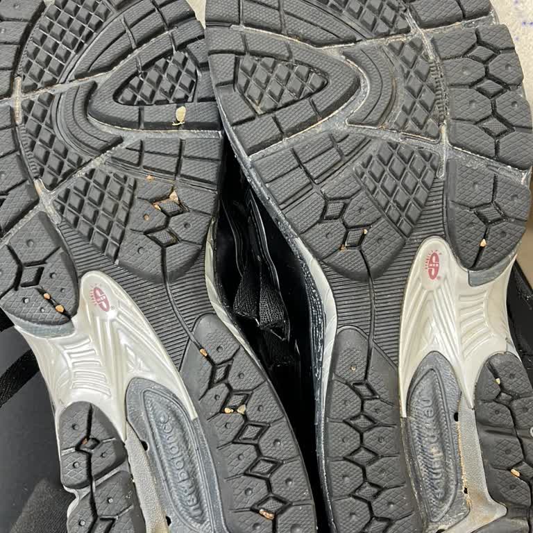 @sneakersdaytr Tamamen Farklı Bir Ürün Gönderdiler