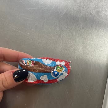 Aldığım Sürpriz Yumurtanın Yarısı Eksikti, Hijyen Ve Kontrol Sorunu!