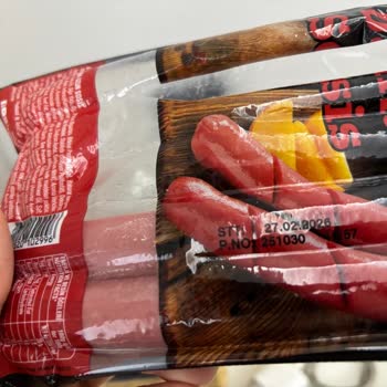 Aytaç Dana Sosisin Plastik Ve Deterjanı Andıran Kötü Kokusu Endişe Yarattı