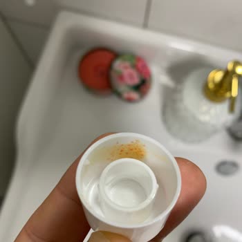 Sensodyne Diş Macununda Hijyen Sorunu Ve Değişim Talebi