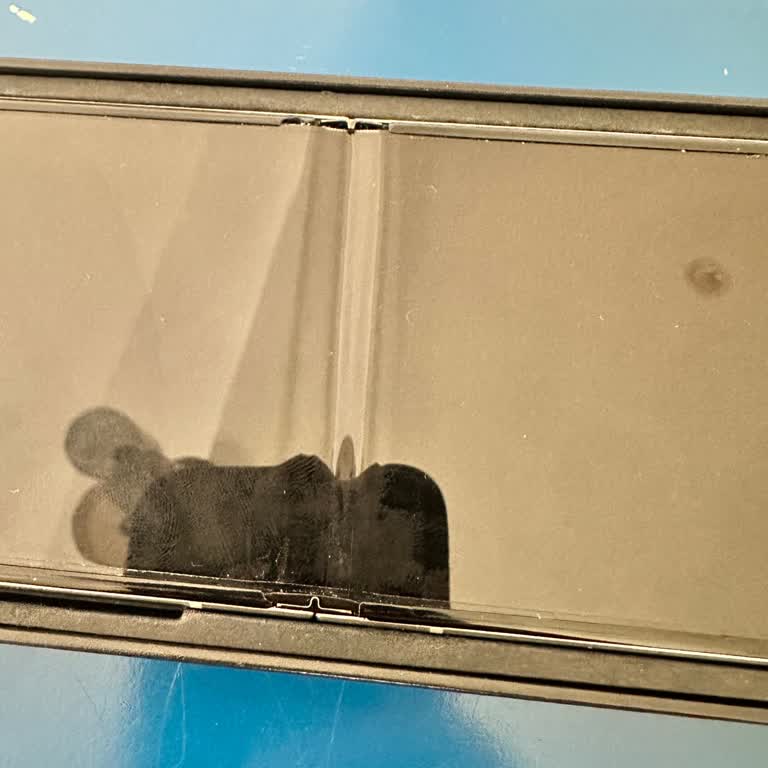 Samsung Galaxy Z Flip 5: Katlanma Mekanizmasında Hayal Kırıklığı Ve Garanti Sorunu