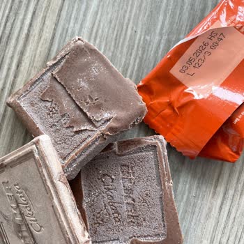 Aldığım Ülker Choco Bis Küflü Ve Beyazlamış Çıktı Sağlık Açısından Endişeliyim