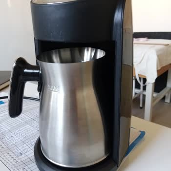 A101 Arızalı Kahve Makinesi: Sürekli Elektrik Problemi Ve Servis Sonrası Paslanma