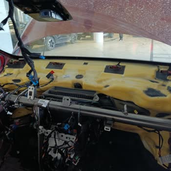 Sıfır Opel Crossland'da Tekrarlayan Elektrik Arızası Ve Servis Mağduriyeti