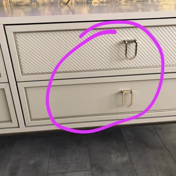 Kusurlu Ve Farklı Renkte Gelen TV Sehpası İçin İade Talebi Ve İletişim Sorunu