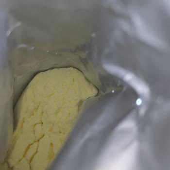 Hipp Aldığım Bebek Mamasının Rengi Farklı Çıktı Firma Dönüş Yapmadı