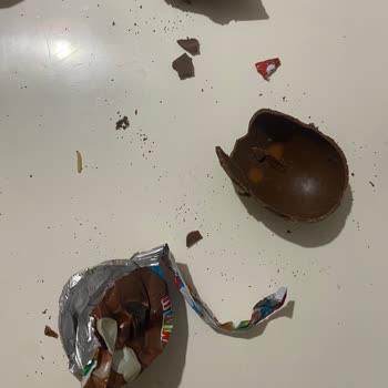 Ozmo Yumurta Çikolatada Kurt Ve Hijyen Sorunu Yaşadım