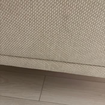 Yeni Alınan Koltuğun Lekeli Teslimi Ve Saygısız Hizmet Deneyimi