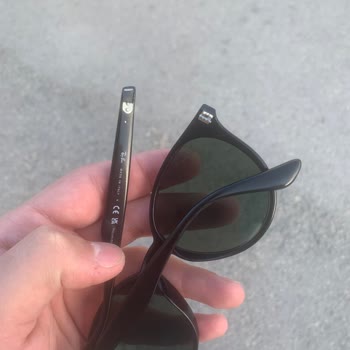 Rayban Güneş Gözlüğümde Sap Kırılması Ve Renk Solması Sorunu Garanti Kapsamında Değerlendirilmedi