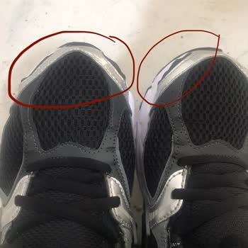 Üretim Hatalı Ayakkabı Ve Müşteri Hizmetlerine Ulaşılamıyor