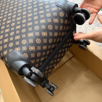 Yüksek Bedelle Alınan Valizin Kirli Ve Kullanılmış Gelmesi Hayal Kırıklığı Yarattı