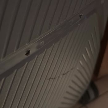 Havalimanı Personelinin Keyfi Uygulaması Ve Bavulumun Zarar Görmesi