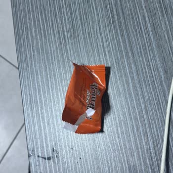 Eti İntens Kekten Plastik Parçası Çıkması Güvenimi Zedeledi