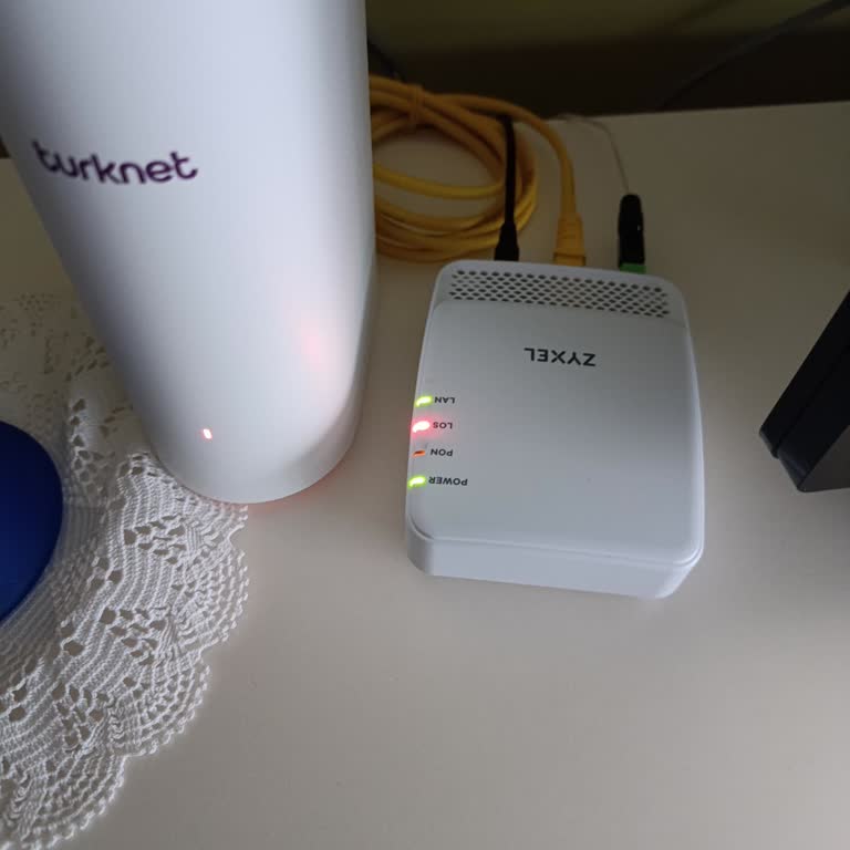 TurkNet'e Geçişin İlk Gününde Yaşanan Bağlantı Kesintisi Ve Yetersiz Destek