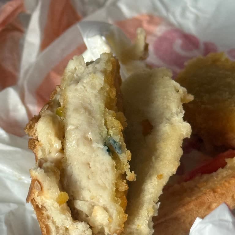 Burger King Buca'da Küflü Hamburger Ve Yetersiz Çözüm