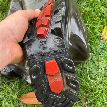 Polly Boot Galaxy Vega Çizmenin Tabanı Kısa Sürede Yarılıp Su Aldı